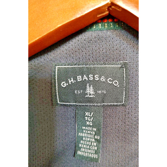 G. H. Bass & Co. Man Gray Pullover Sweater Size XLarge long sleeves Button up - Picture 9 of 10